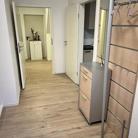 Schoene Direkt Zentral In *